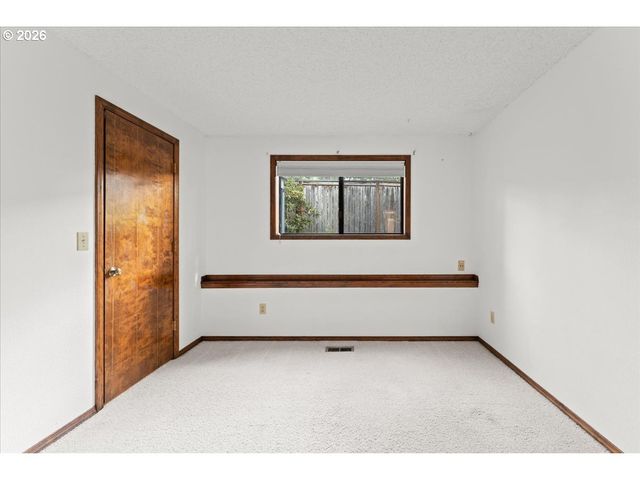 8102 Nw 12TH Ave, Vancouver, WA 98665