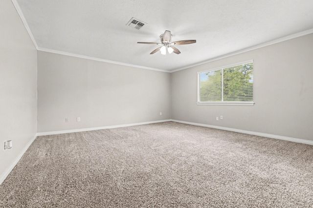 107 Carriage Lane, Conroe, TX 77385