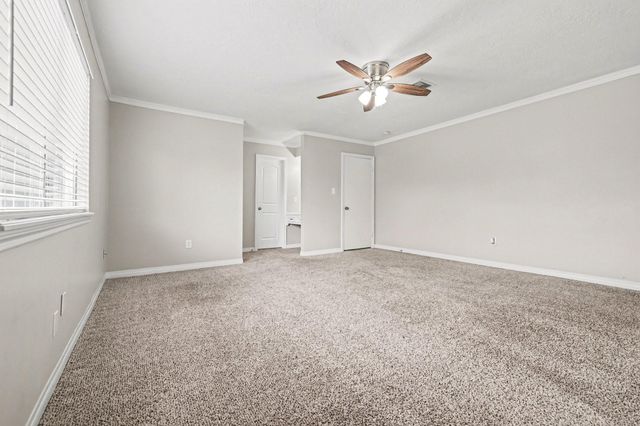 107 Carriage Lane, Conroe, TX 77385