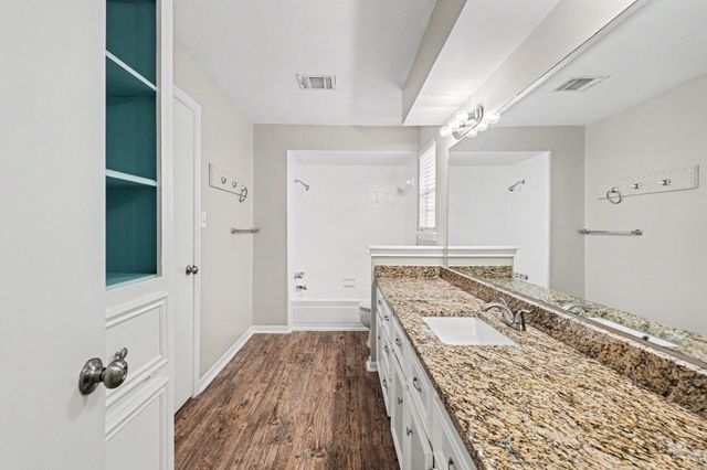 107 Carriage Lane, Conroe, TX 77385