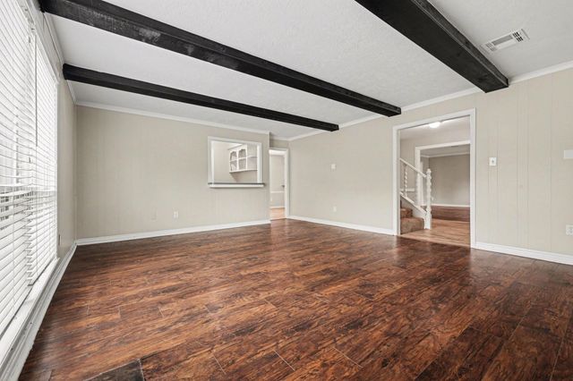 107 Carriage Lane, Conroe, TX 77385