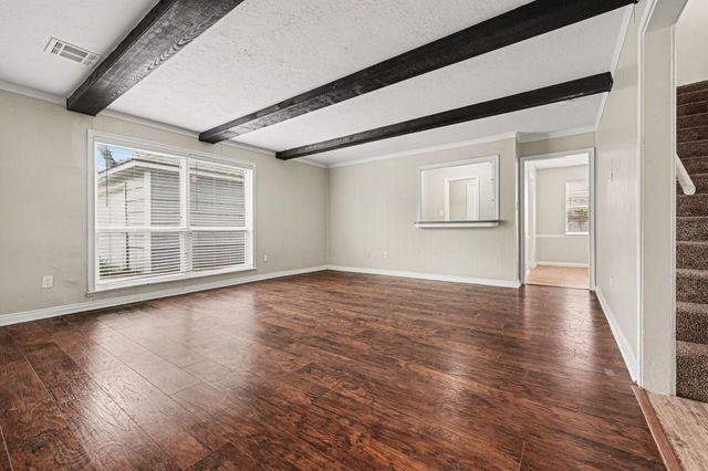 107 Carriage Lane, Conroe, TX 77385