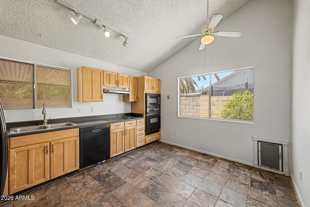9021 W HATCHER Road, Peoria, AZ 85345