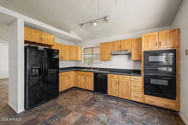 9021 W HATCHER Road, Peoria, AZ 85345