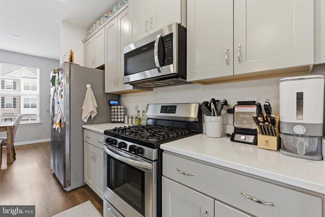 1501 HUDSON VIEW RD, Essex, MD 21221