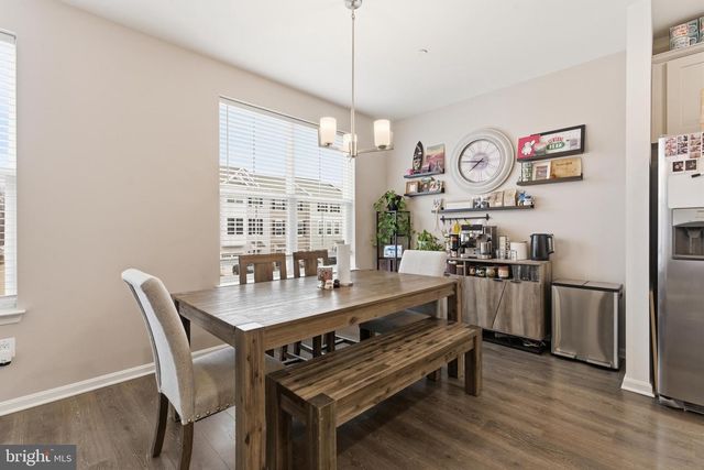 1501 HUDSON VIEW RD, Essex, MD 21221