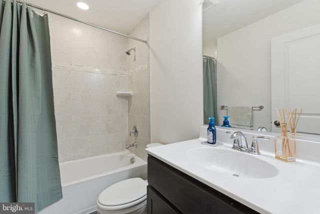 1501 HUDSON VIEW RD, Essex, MD 21221