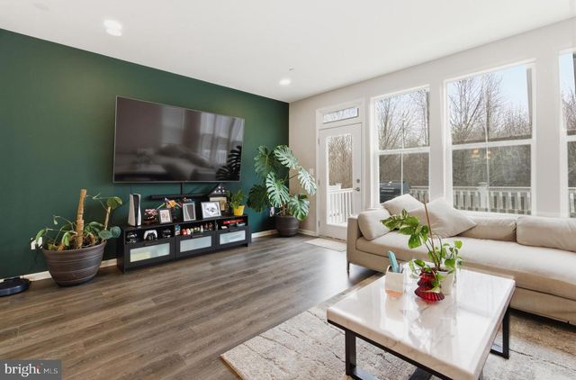 1501 HUDSON VIEW RD, Essex, MD 21221