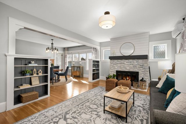 228 5th Avenue N, South Saint Paul, MN 55075