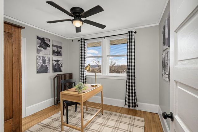 228 5th Avenue N, South Saint Paul, MN 55075