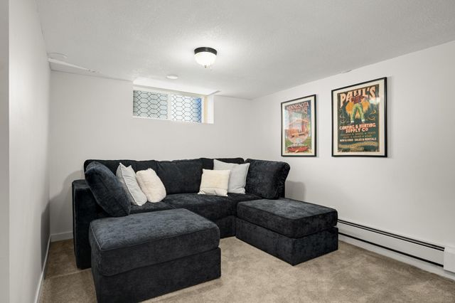 228 5th Avenue N, South Saint Paul, MN 55075