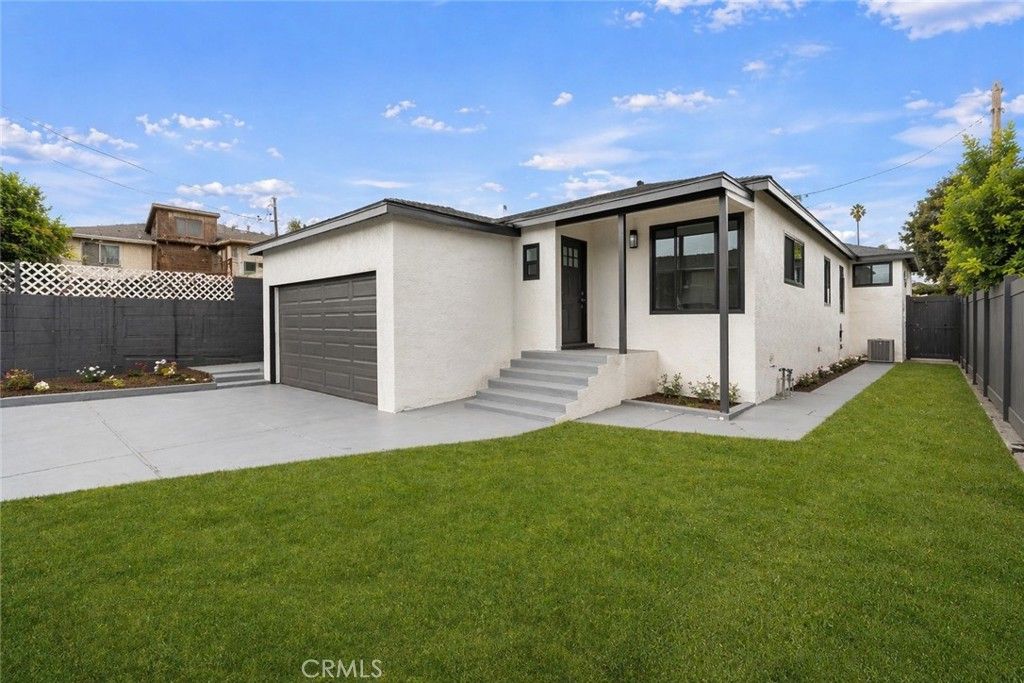 Image 3 of property listing at 1347 255th Street, Harbor City, CA 90710