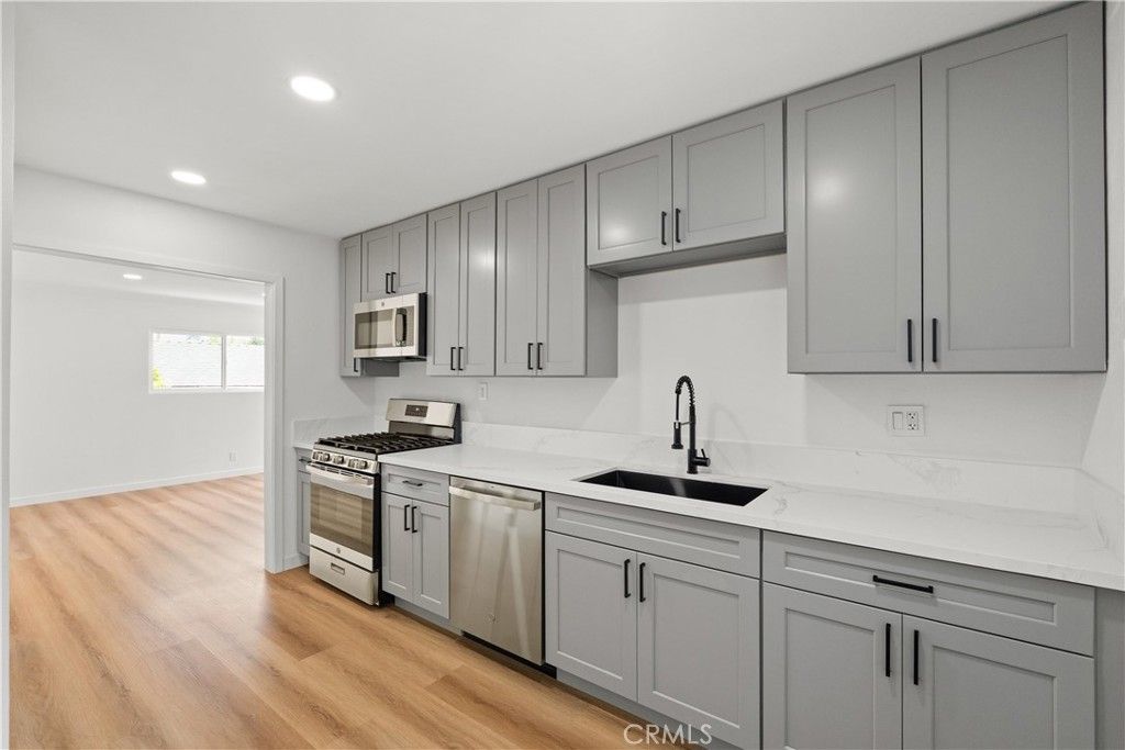 Image 7 of property listing at 1347 255th Street, Harbor City, CA 90710