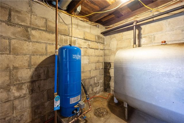 106 Echo Road, Glocester, RI 02814