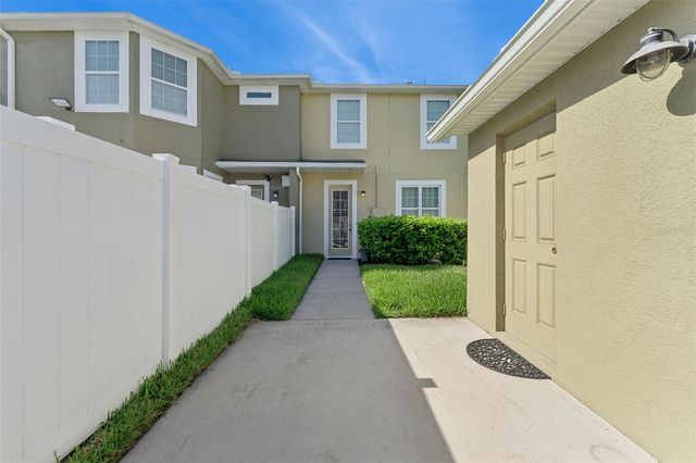7988 EDGEWOOD FOREST DRIVE, Orlando, FL 32827