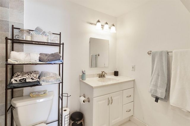4400 Hillcrest Dr 901B, Hollywood, FL 33021