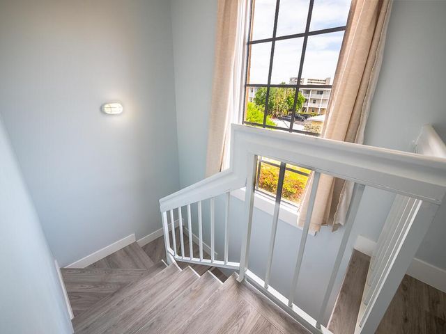 1020 Lake Shore Drive 202, Lake Park, FL 33403