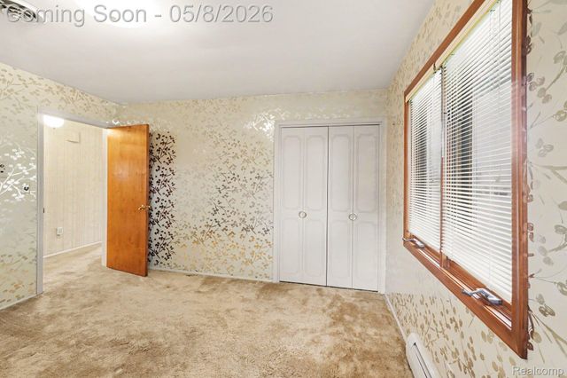 1226 Woodkrest Drive, Flint Charter Township, MI 48532