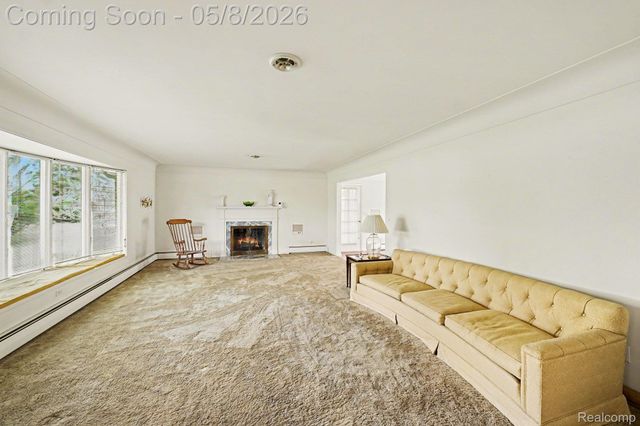 1226 Woodkrest Drive, Flint Charter Township, MI 48532