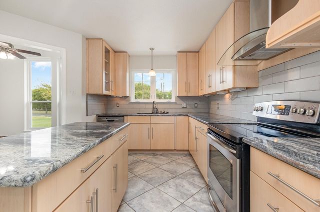 3961 Joe Wilson Road, Midlothian, TX 76065