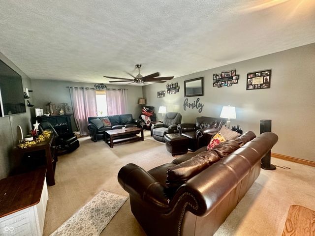 208 10th Street, Covington, IN 47932