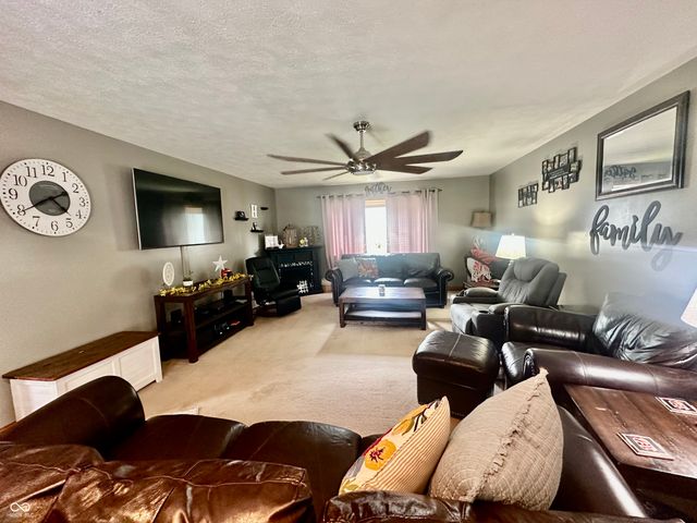 208 10th Street, Covington, IN 47932