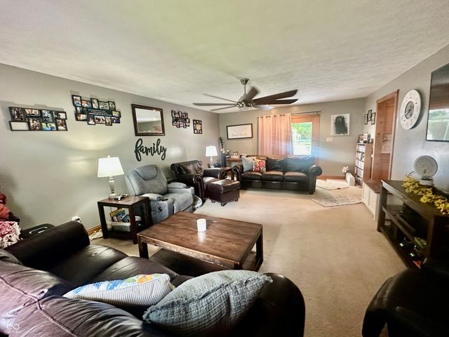 208 10th Street, Covington, IN 47932