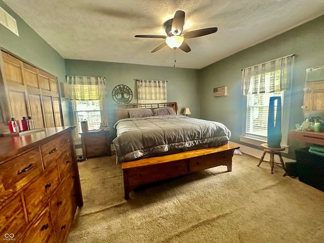 208 10th Street, Covington, IN 47932