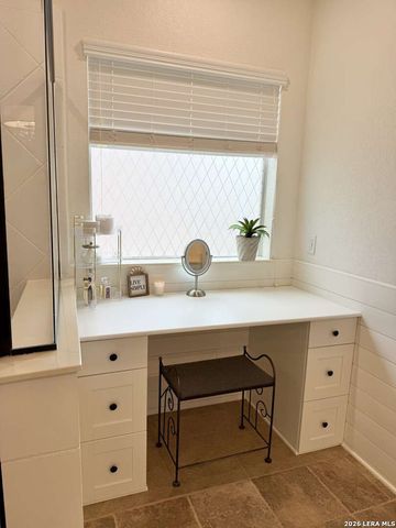 100 RATTLESNAKE BLF, Boerne, TX 78006