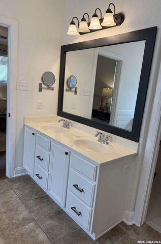 100 RATTLESNAKE BLF, Boerne, TX 78006