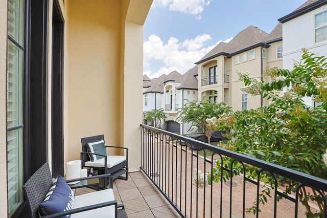 10901 Upland Park, Houston, TX 77043