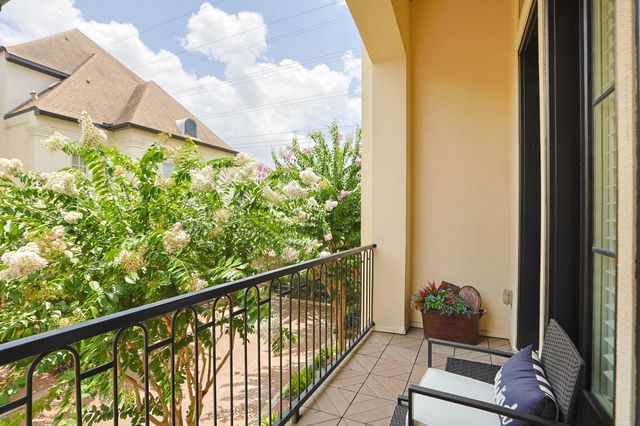 10901 Upland Park, Houston, TX 77043