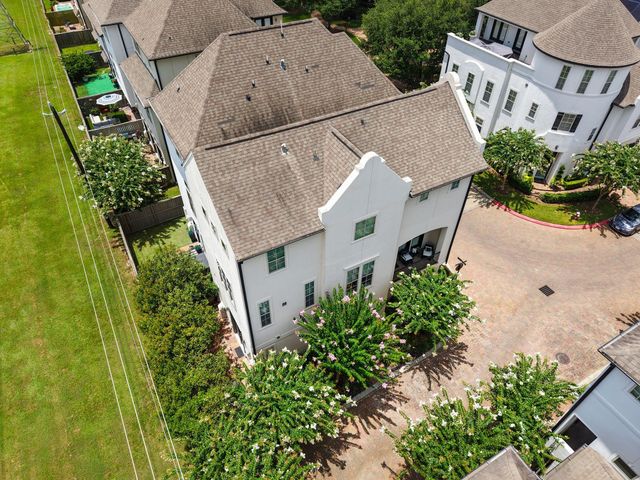 10901 Upland Park, Houston, TX 77043