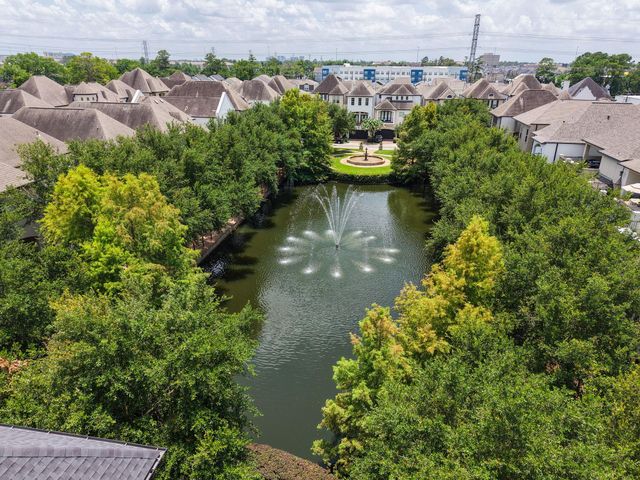 10901 Upland Park, Houston, TX 77043