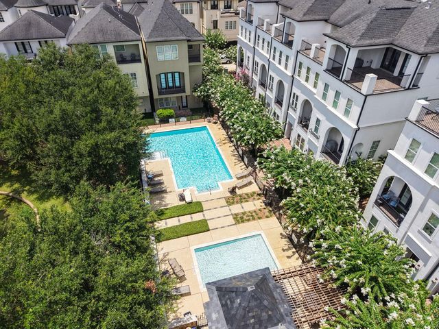 10901 Upland Park, Houston, TX 77043