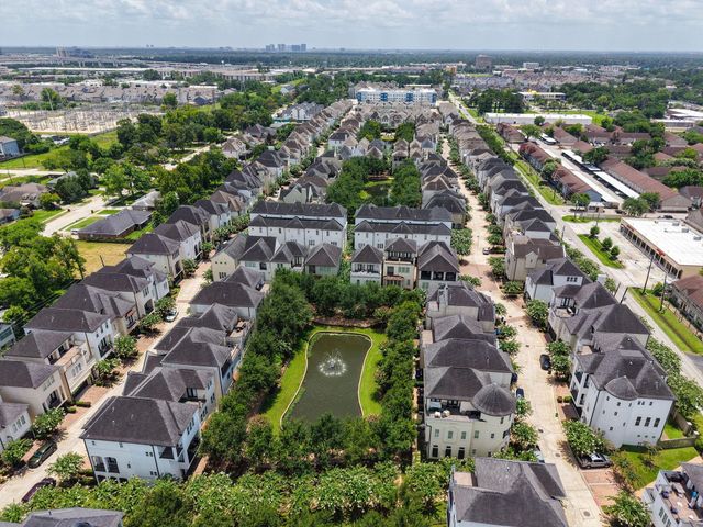 10901 Upland Park, Houston, TX 77043