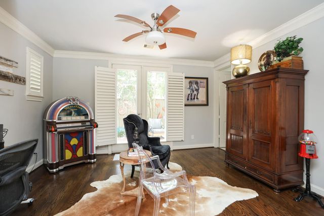 10901 Upland Park, Houston, TX 77043