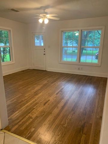 1913 W 38th ST B, Austin, TX 78731