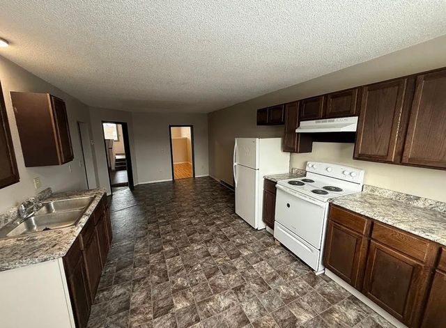 106 E 5th Street, Starbuck, MN 56381