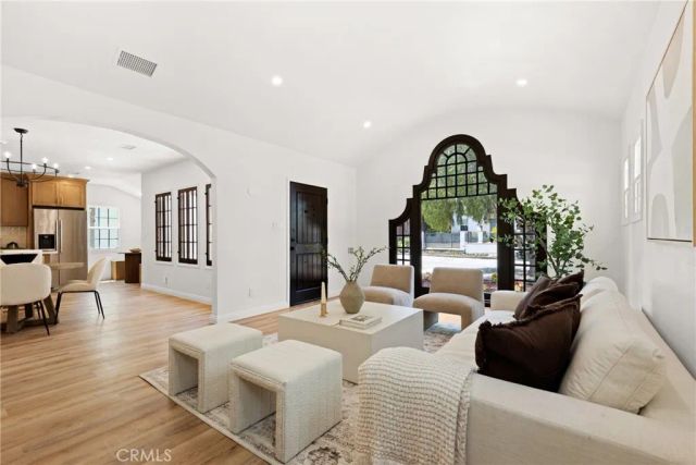 254 Bennett Ave, Long Beach, CA 90803