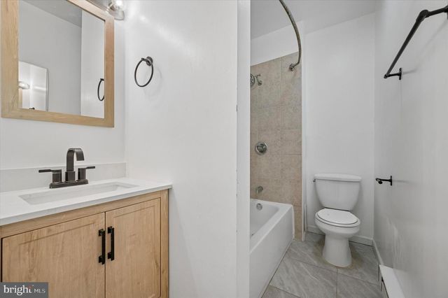 1226 W WESTMORELAND ST, Philadelphia, PA 19140