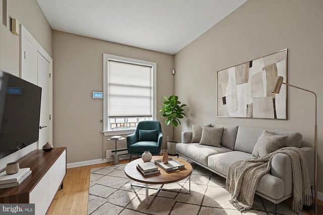 1226 W WESTMORELAND ST, Philadelphia, PA 19140