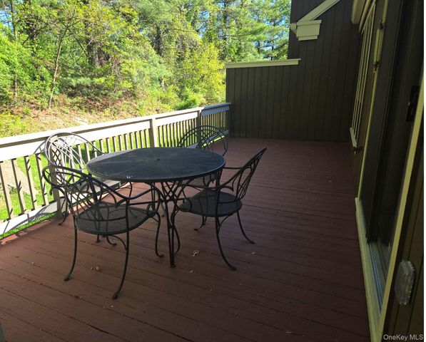 586 Heritage Hills A, Somers, NY 10589