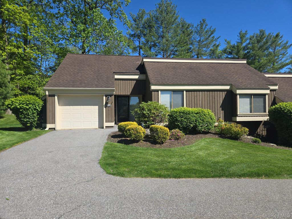 586 Heritage Hills A, Somers, NY 10589