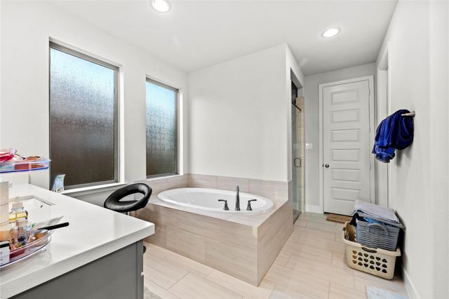 4823 Parkgate Avenue, Fulshear, TX 77441