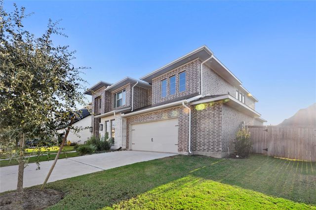 4823 Parkgate Avenue, Fulshear, TX 77441