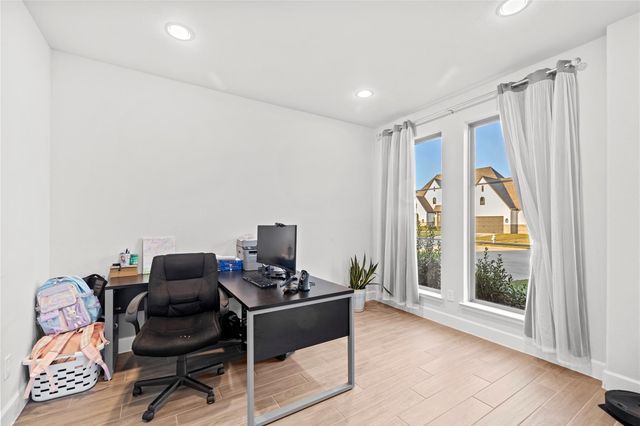 4823 Parkgate Avenue, Fulshear, TX 77441