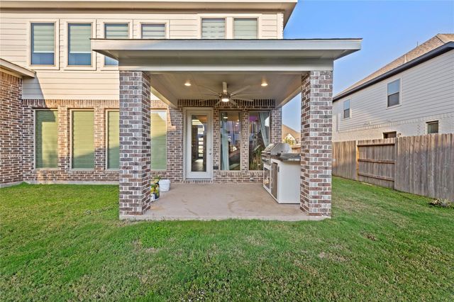 4823 Parkgate Avenue, Fulshear, TX 77441