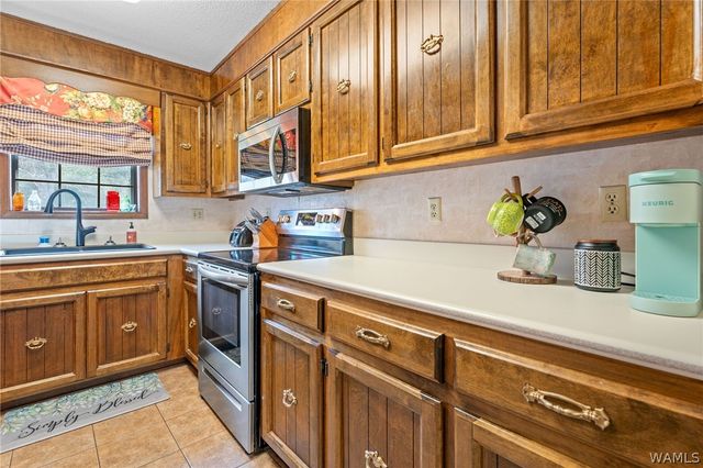 289 South, Berry, AL 35546