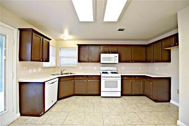 618 Horizon TRL, Cedar Park, TX 78613